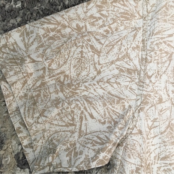 Columbia Men's Beige Leaf Print Shirt XXL - Picture 3 of 7